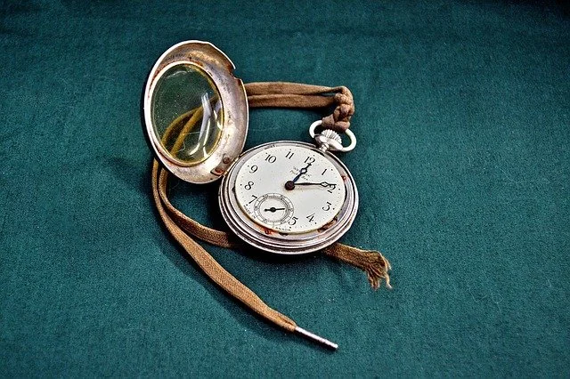 watch-1267417_640